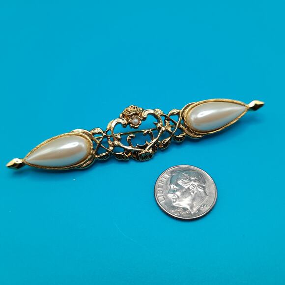 Vintage 1928 Co Brooch, Faux Pearls, Art Deco Style - Picture 6 of 9